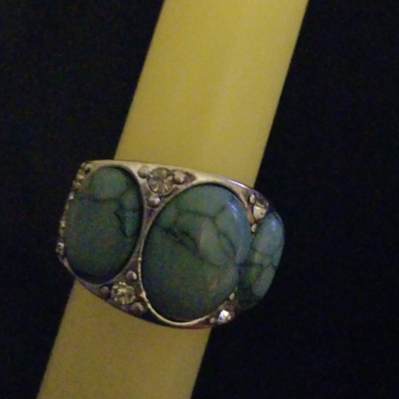 Chunky Silver Tone Stretch Ring - Picture 5 of 8